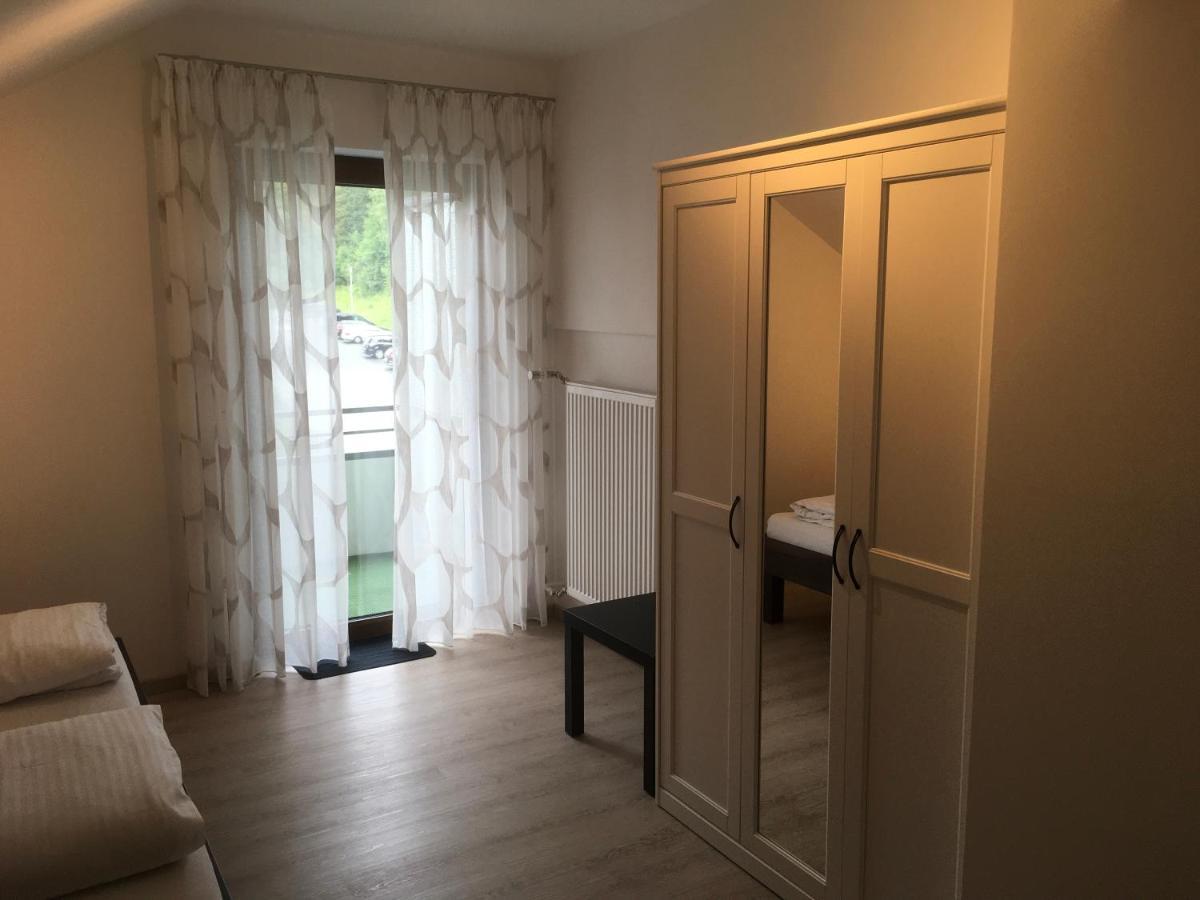 Hotel-Pension Zum Paradies Willingen  Ngoại thất bức ảnh