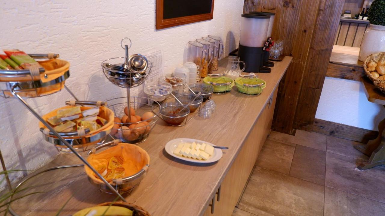 Hotel-Pension Zum Paradies Willingen  Ngoại thất bức ảnh