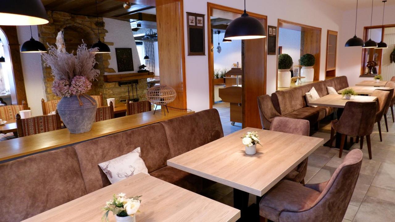 Hotel-Pension Zum Paradies Willingen  Ngoại thất bức ảnh